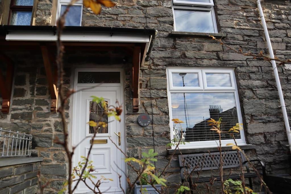 Dol Bach - Your Homely Welsh Cottage In The Heart Of Snowdonia Blaenau Ffestiniog Kültér fotó